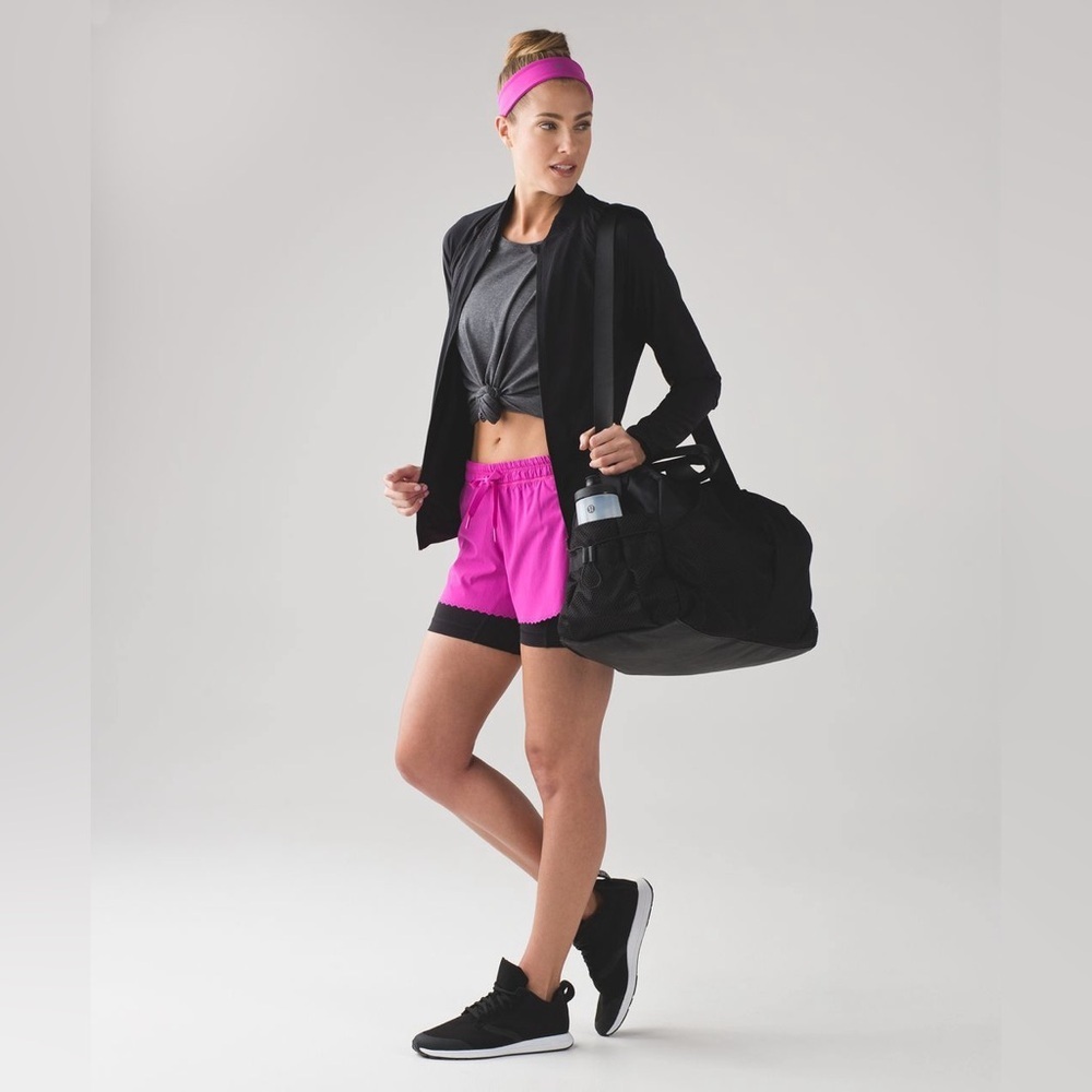 Lululemon Hit It Shorts in Polar Pink 3.5" size 8 athletic shorts